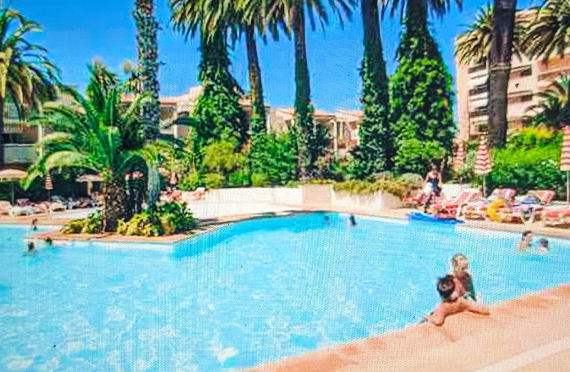 Residence De Vacances Avec Piscine & Transat, A 2 Minutes Des Plages - Bat N2 Vallauris Eksteriør bilde